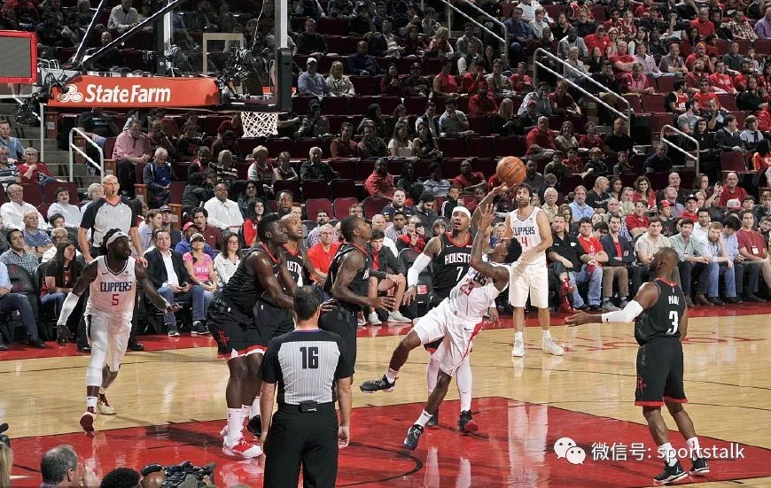  汉堡传奇球星回归助阵，率队终结连败颓势